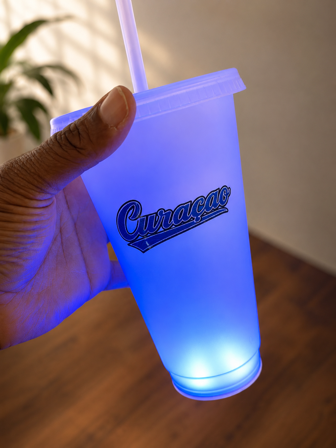 Curacao beker met wit of blauw deksel 24oz