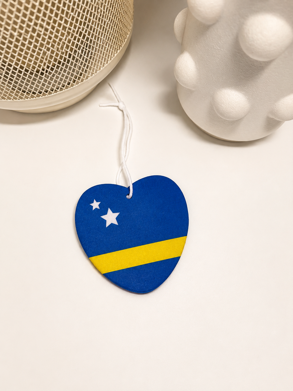 Curaçao hart autohanger met Curaçao vlag design Curaçao auto accessoire in hartvorm